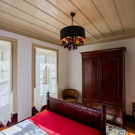 Casa Da Ponte De Mucela 빌라 노바 드 포이아르스