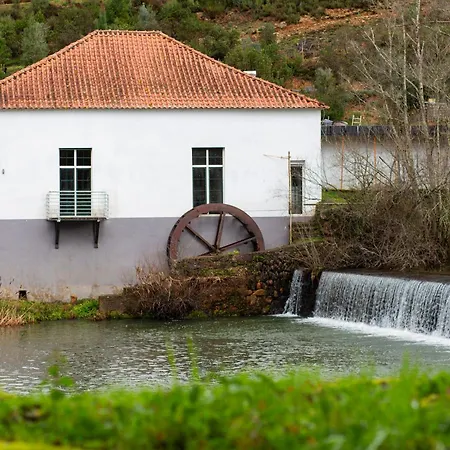 펜션 Casa Da Ponte De Mucela *